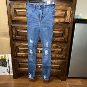 Hollister Ultra High Rise Jean Legging